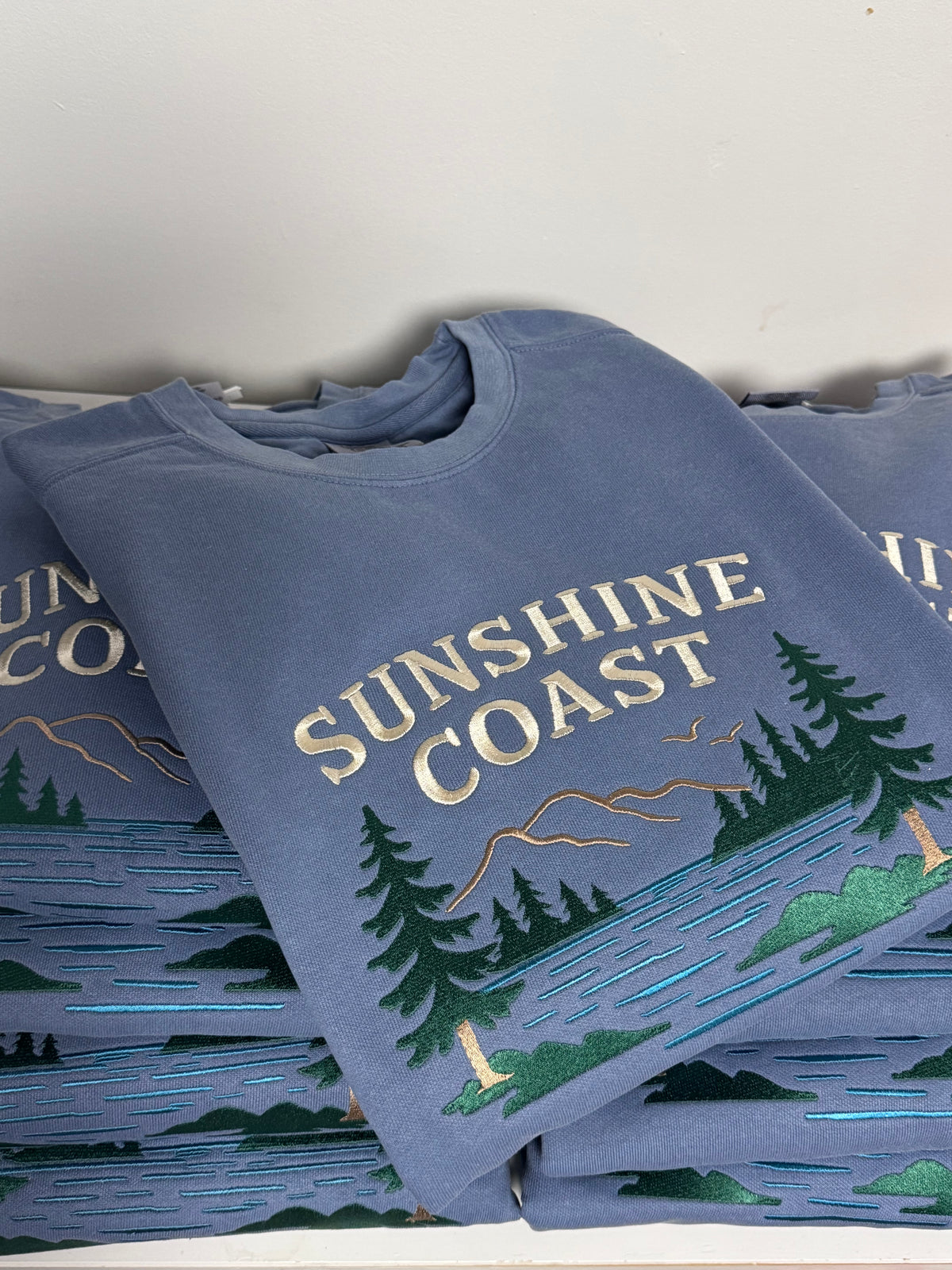 Sunshine Coast Embroidered Vintage Style Crewneck